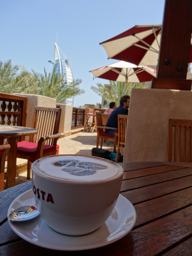 Cappuccino mit Ausblick