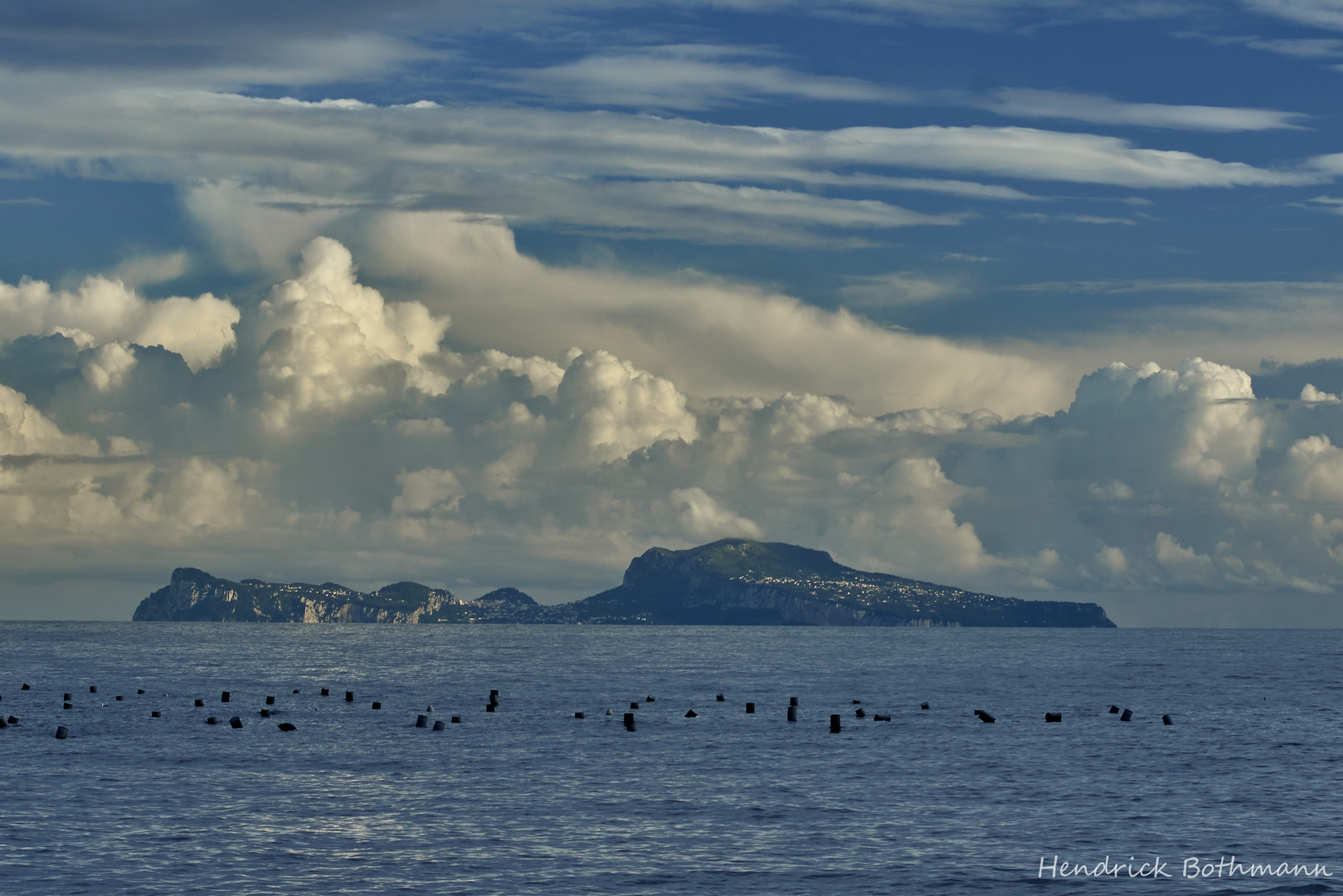 Capri mit Wolken