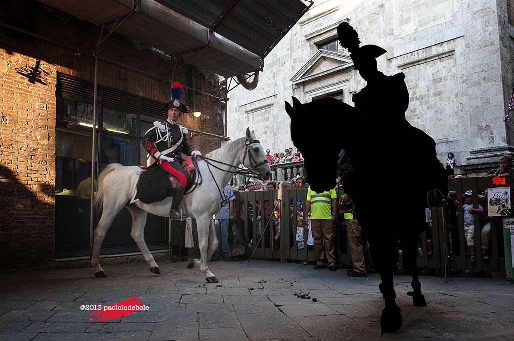 carabinieri a cavallo