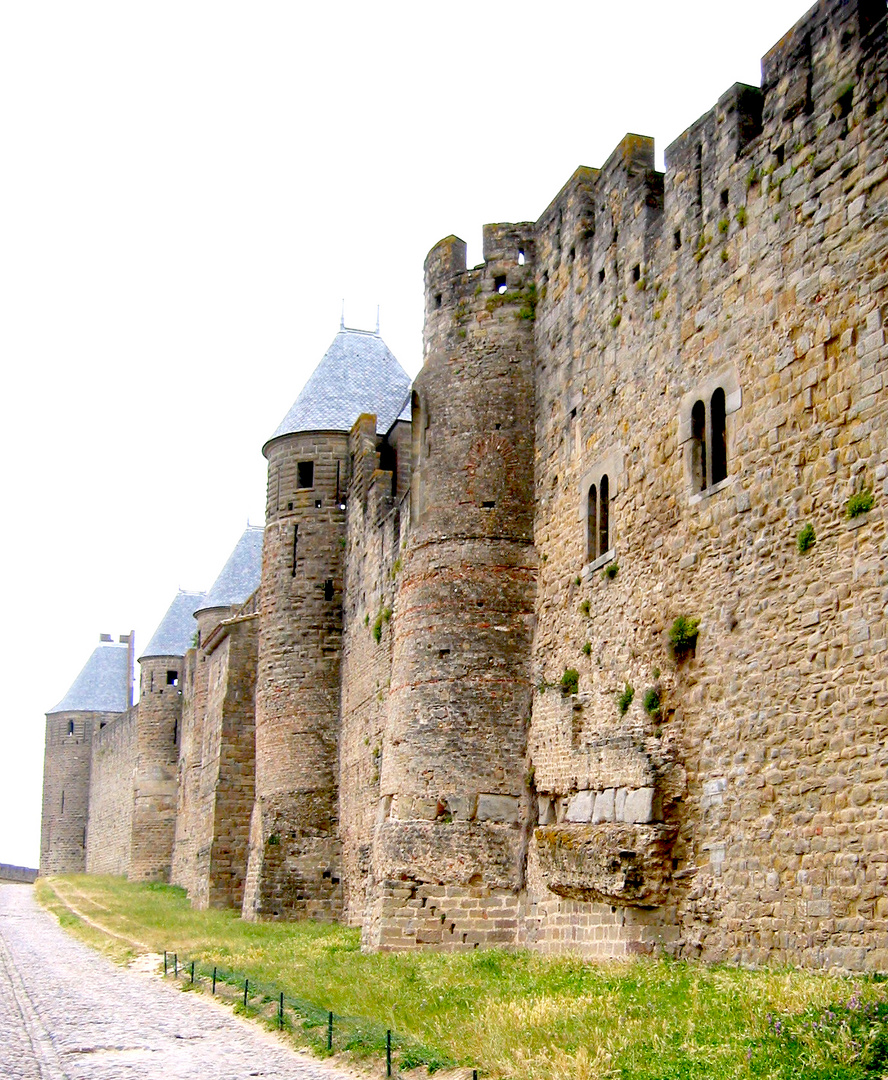 Carcassonne ist eine Grenzfestung zwischen Frankreich und Aragon.