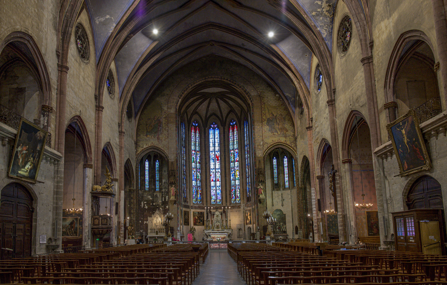 Carcassonne_Eglise