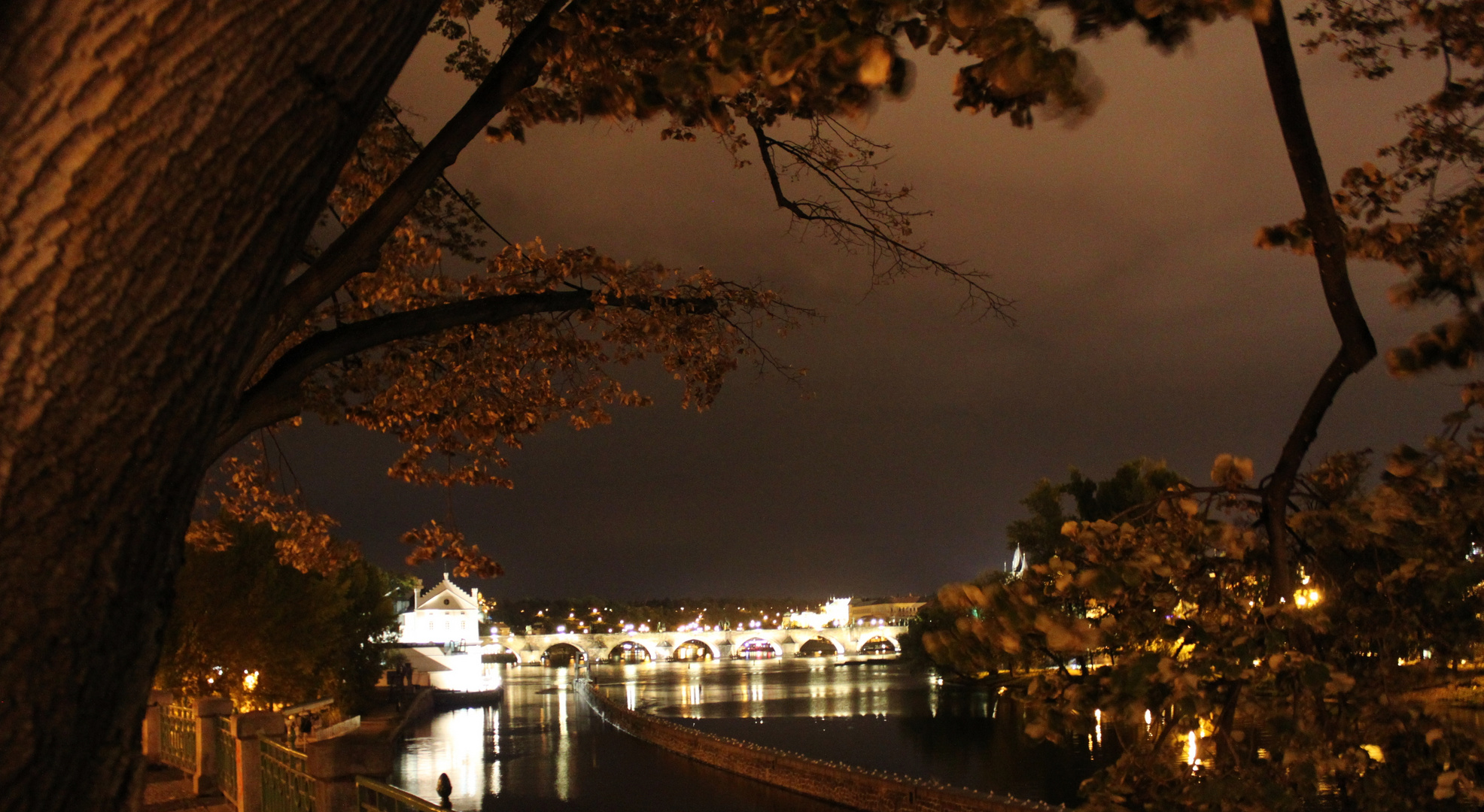 carls bridge at night