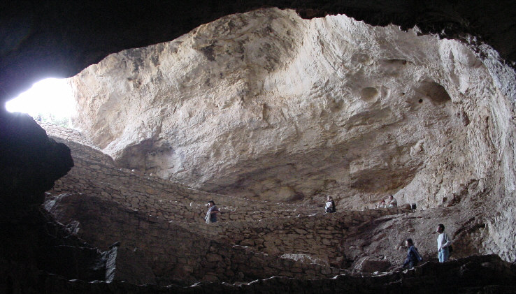 Carlsbader Höhleneingang