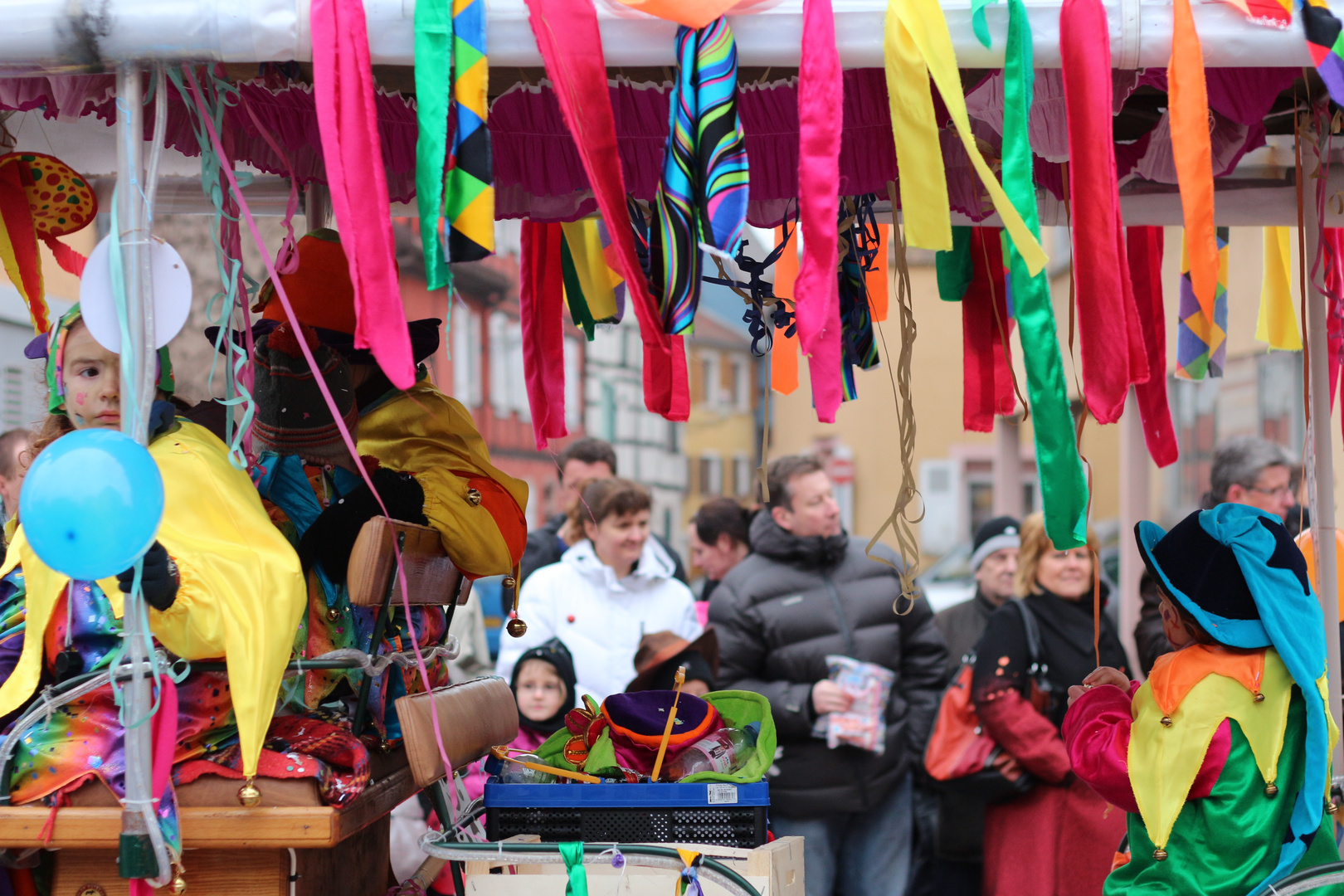 CARNAVAL TOUT EN COULEUR