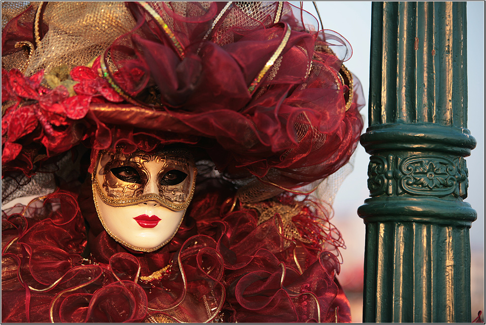 >>>Carnevale