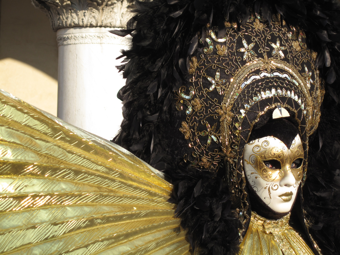 Carnevale di Venezia 2012 Goldener Engel