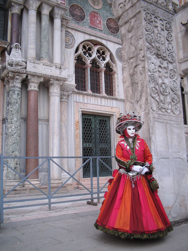 Carnevale di Venezia - Donna di Fiori