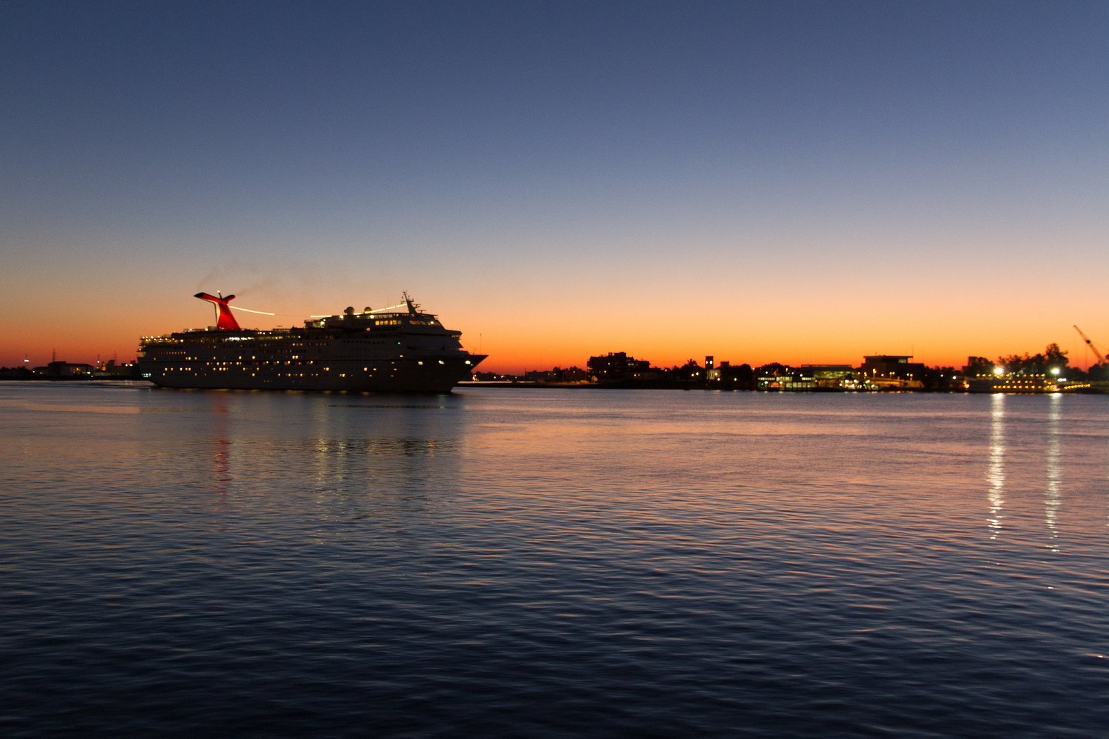 CARNIVAL ELATION arriving New Orleans