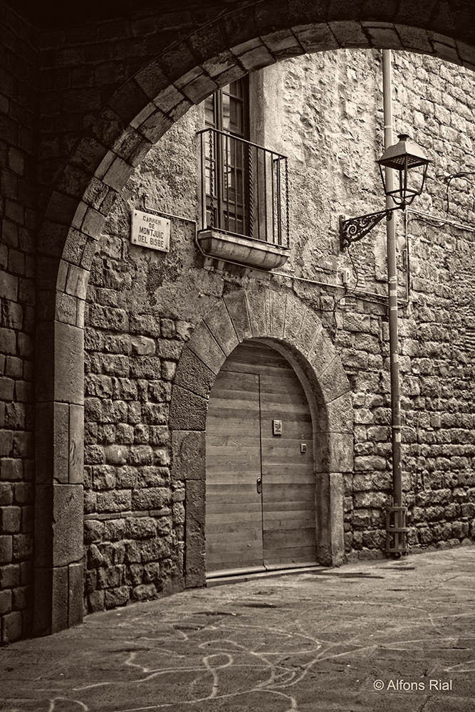 Carrer de Montjuic del Bisbe II - Montjuic del Bisbe Street II