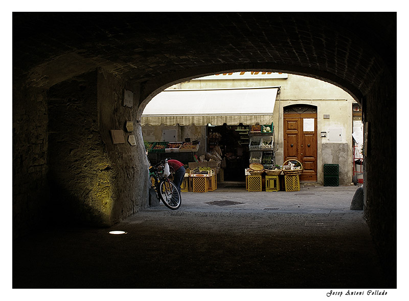 Carreró - Passageway