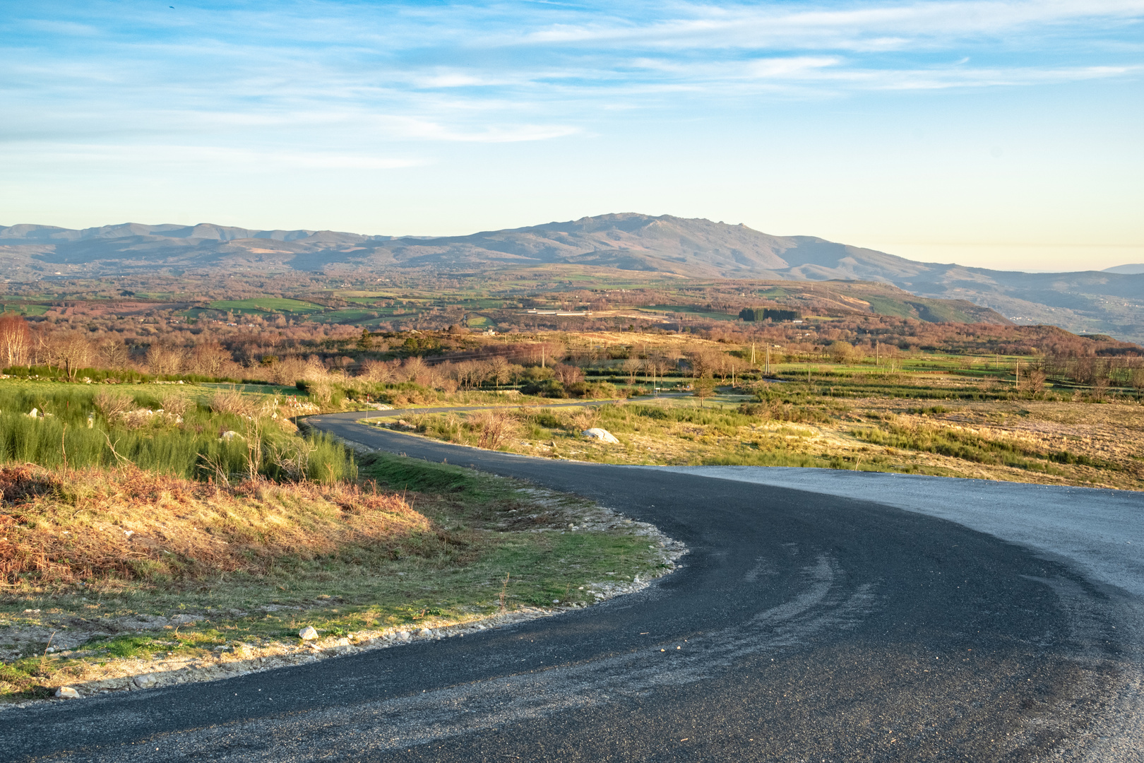 carretera a las montañas