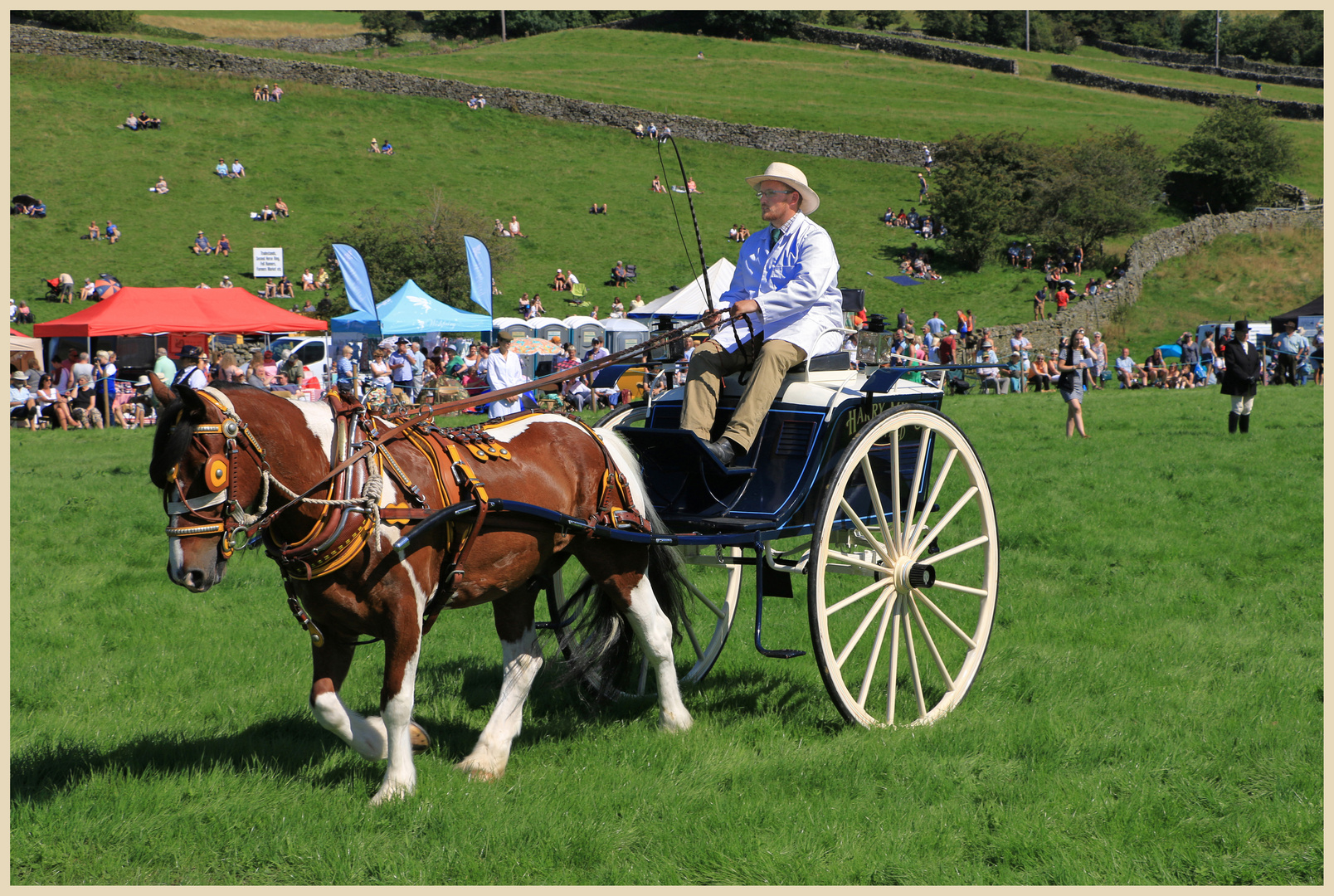 carriage at reeth show 6