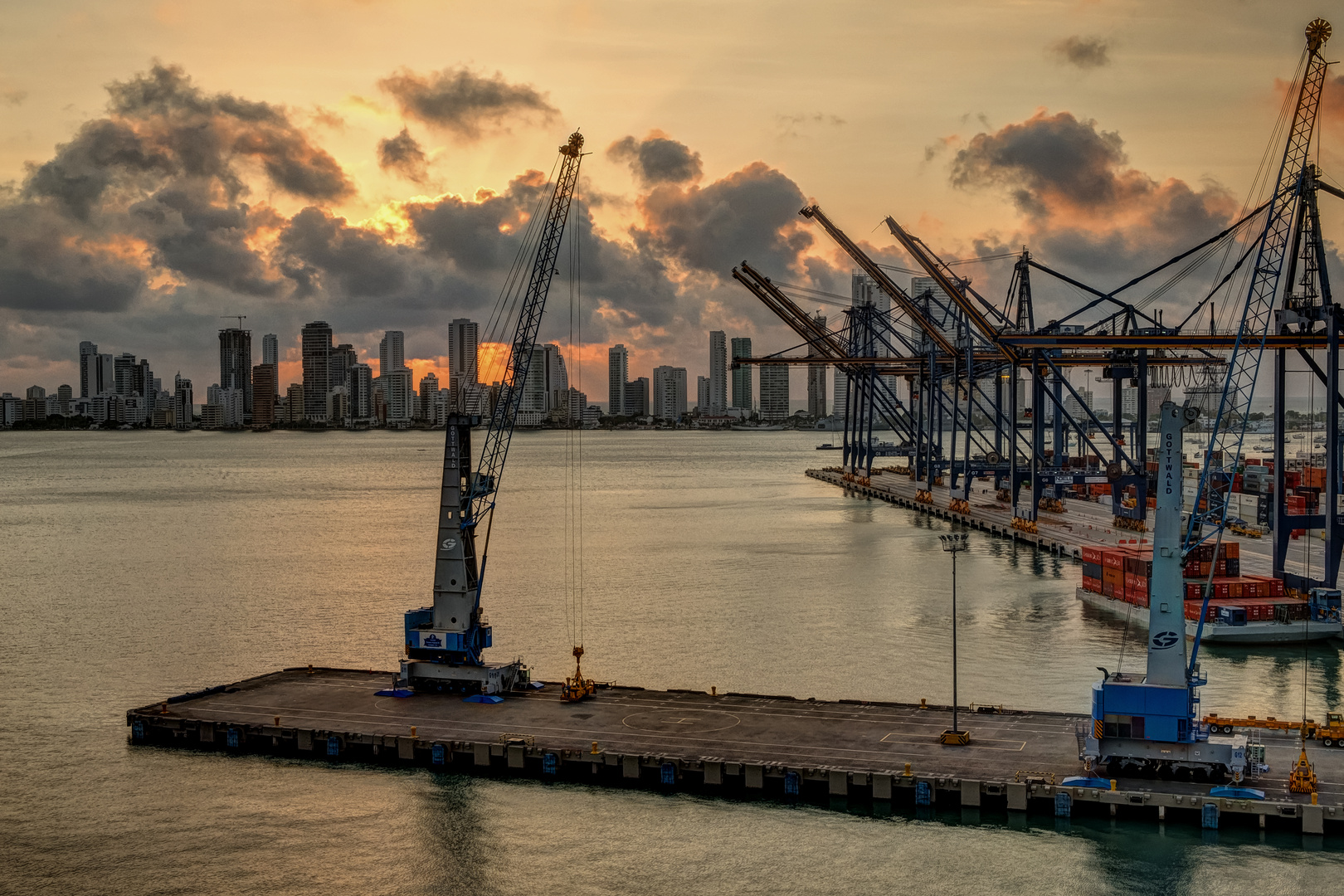 Cartagena Hafen 1