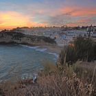 Carvoeiro. Ein Ausseufzen in Rot, Gelb und Blau.