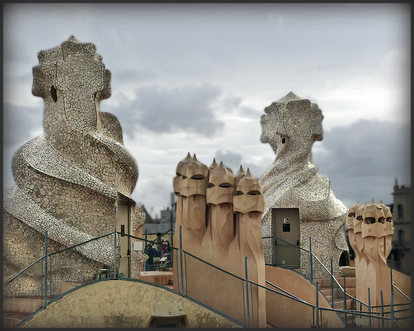 Casa Milá - Kamine I