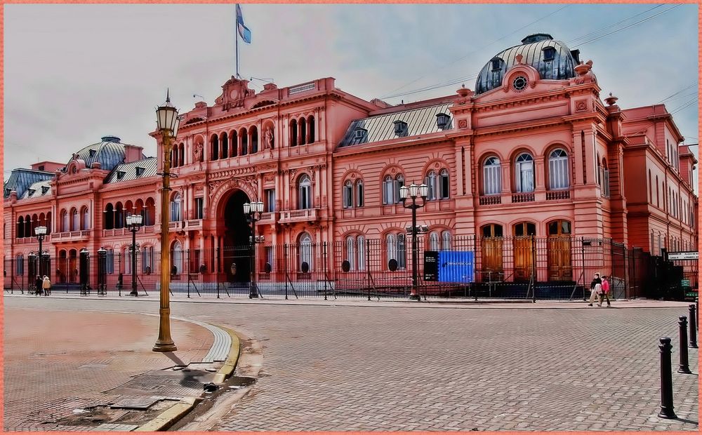 Casa Rosada, Plaza de Mayo