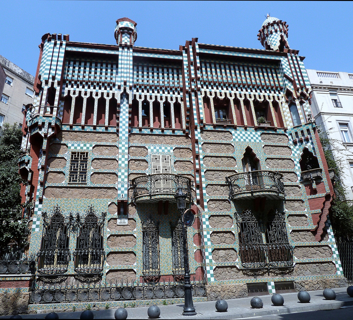 CASA VICENS, BCN /Aqto Antoni Gaudi.