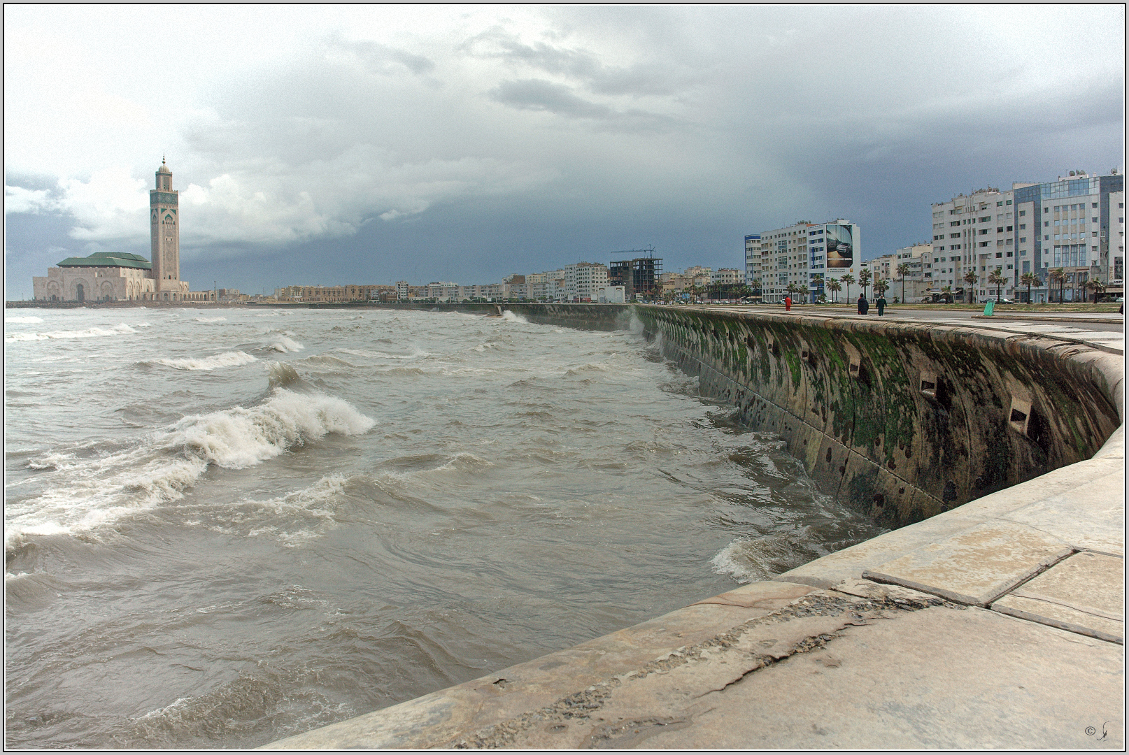 Casablanca mit drohender Himmel