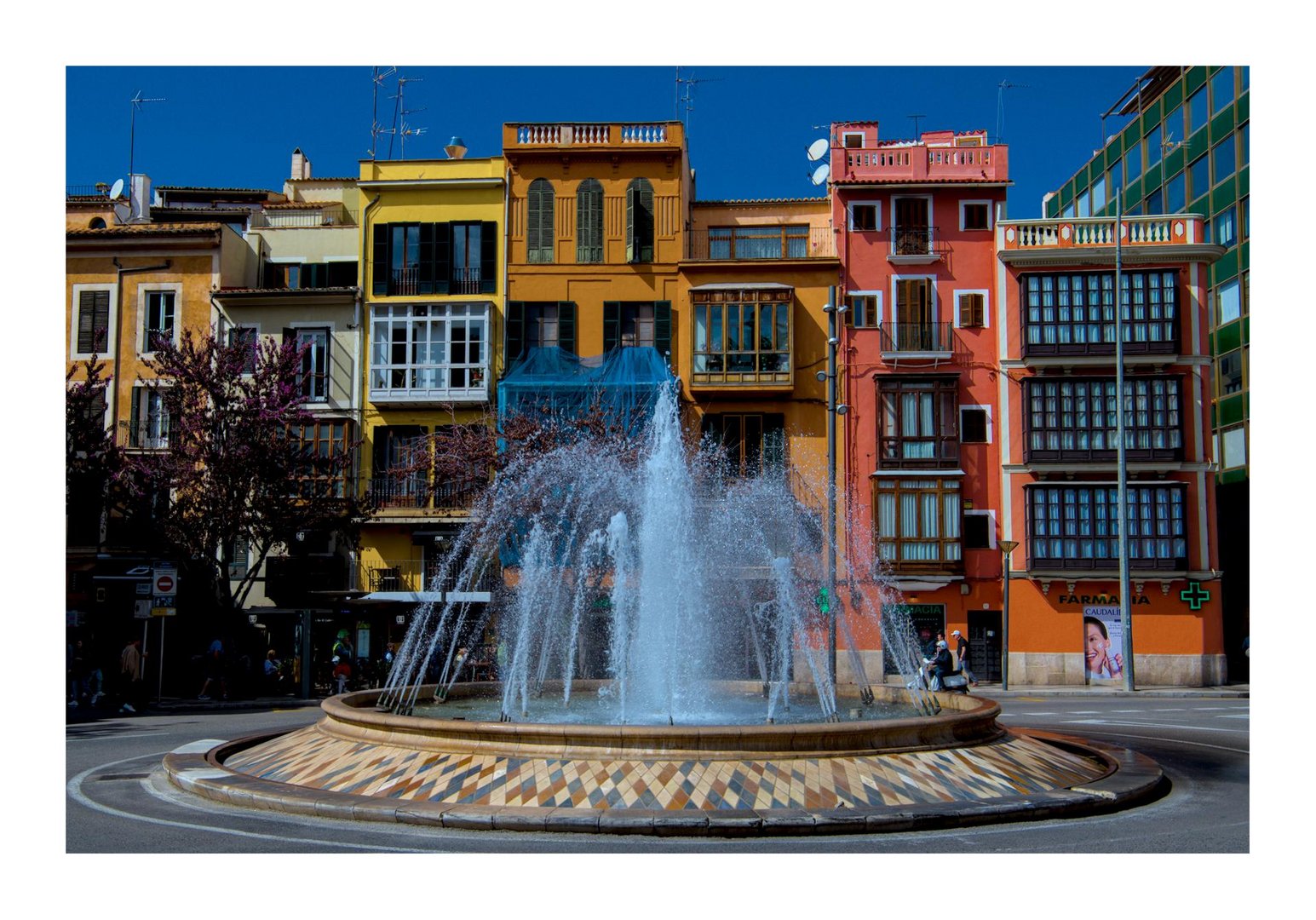 casas de color con fountain