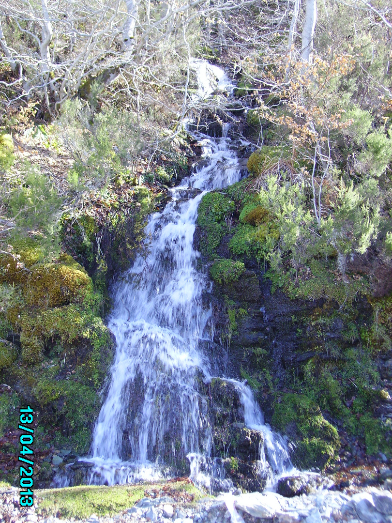 Cascada alrededor de San Lorenzo