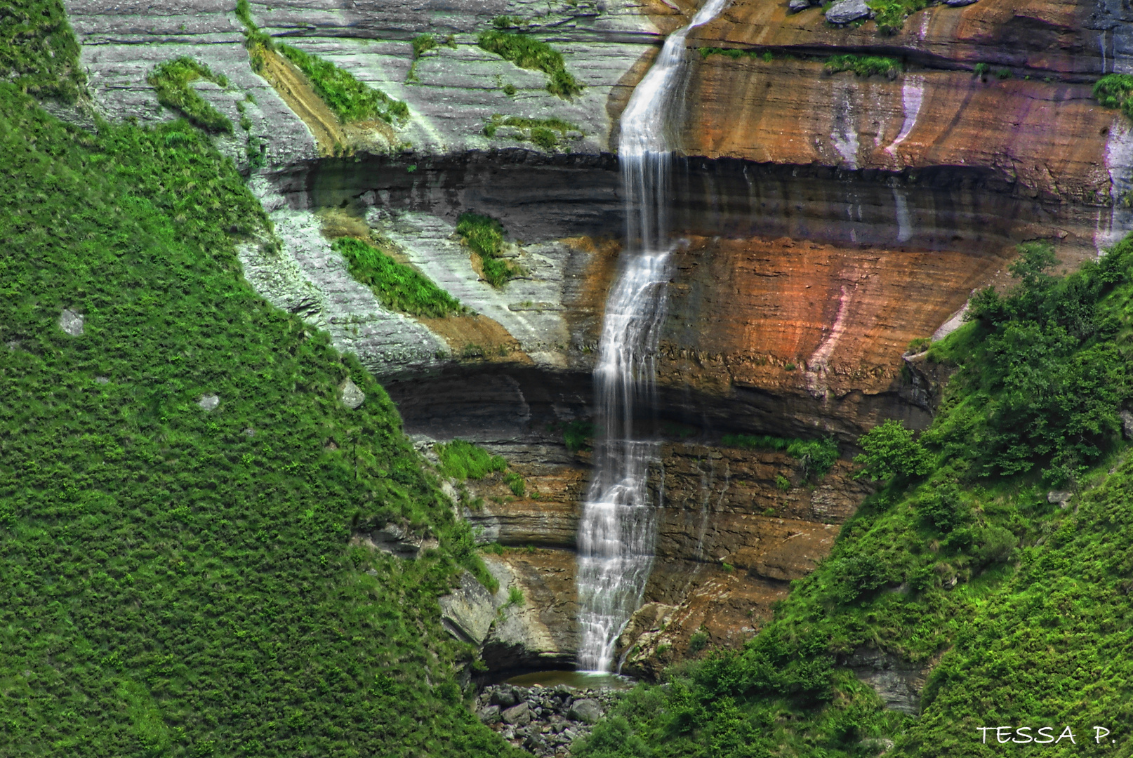 CASCADA DE SAN MIGUEL - Valle de ANGULO. (BURGOS)