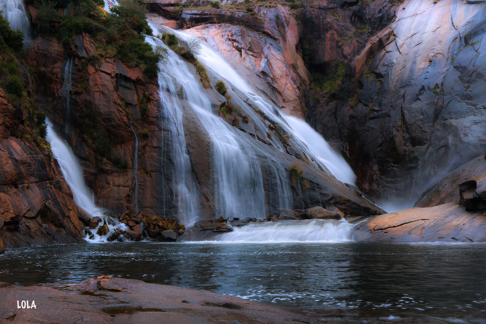 CASCADA DE ÉZARO