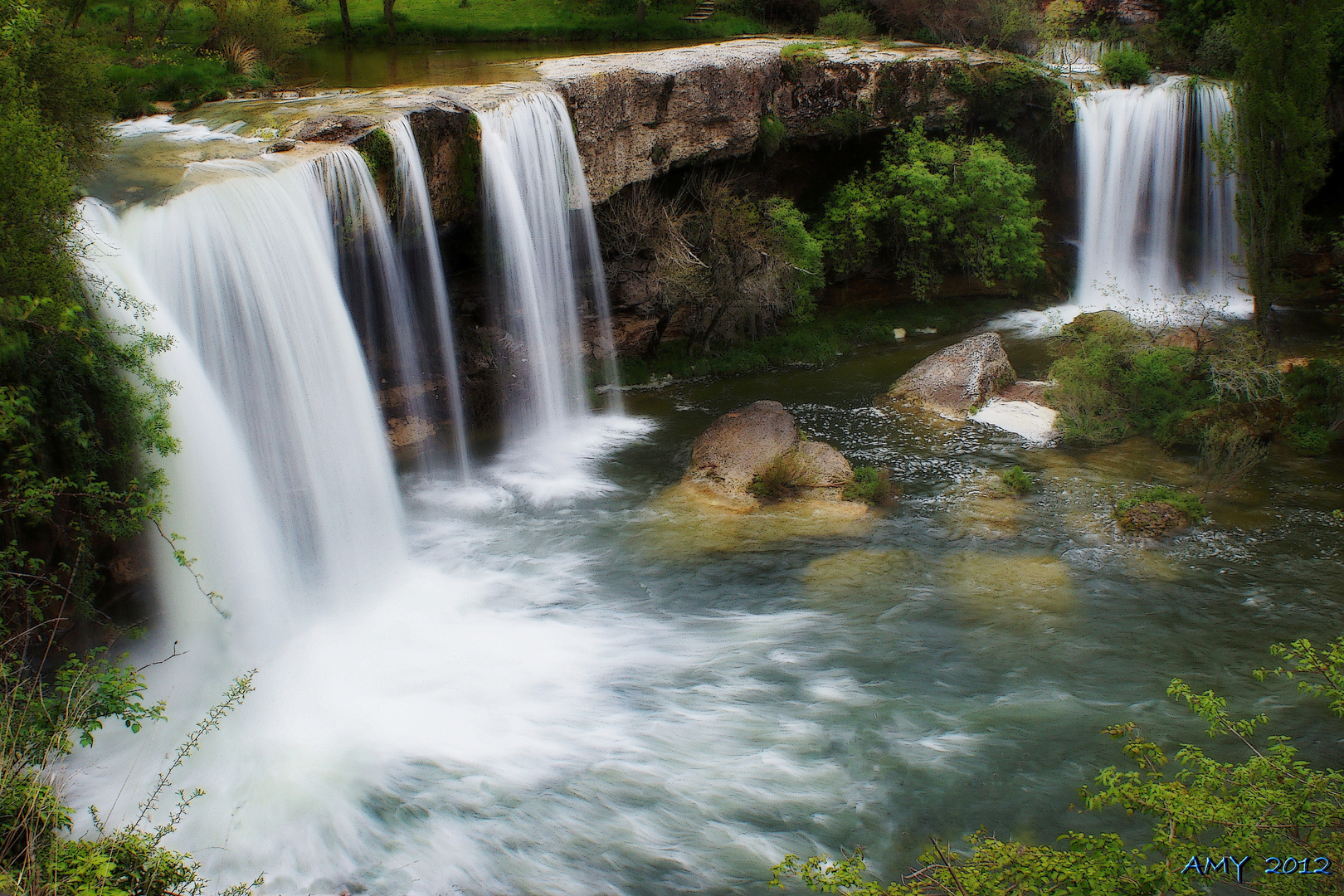 CASCADA DEL PEÑON . Dedicada a MARIA ENGRACIA VARONA MUÑOZ..