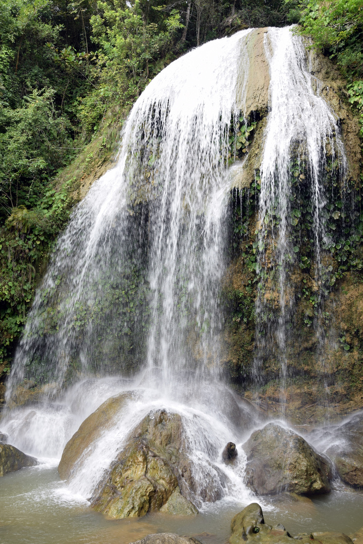 Cascada El Arcoiris