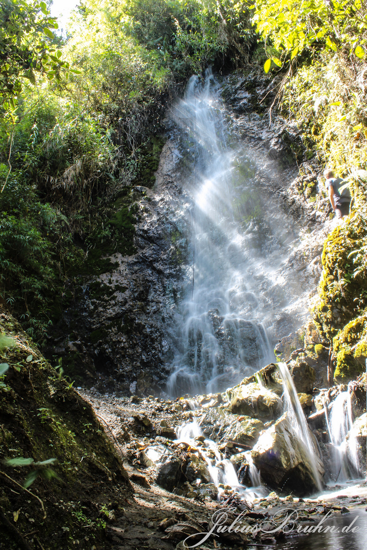 Cascada hermosa