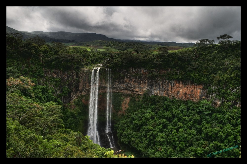 Cascade Charmarel