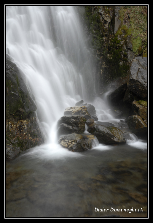 Cascade dans les pyrénées