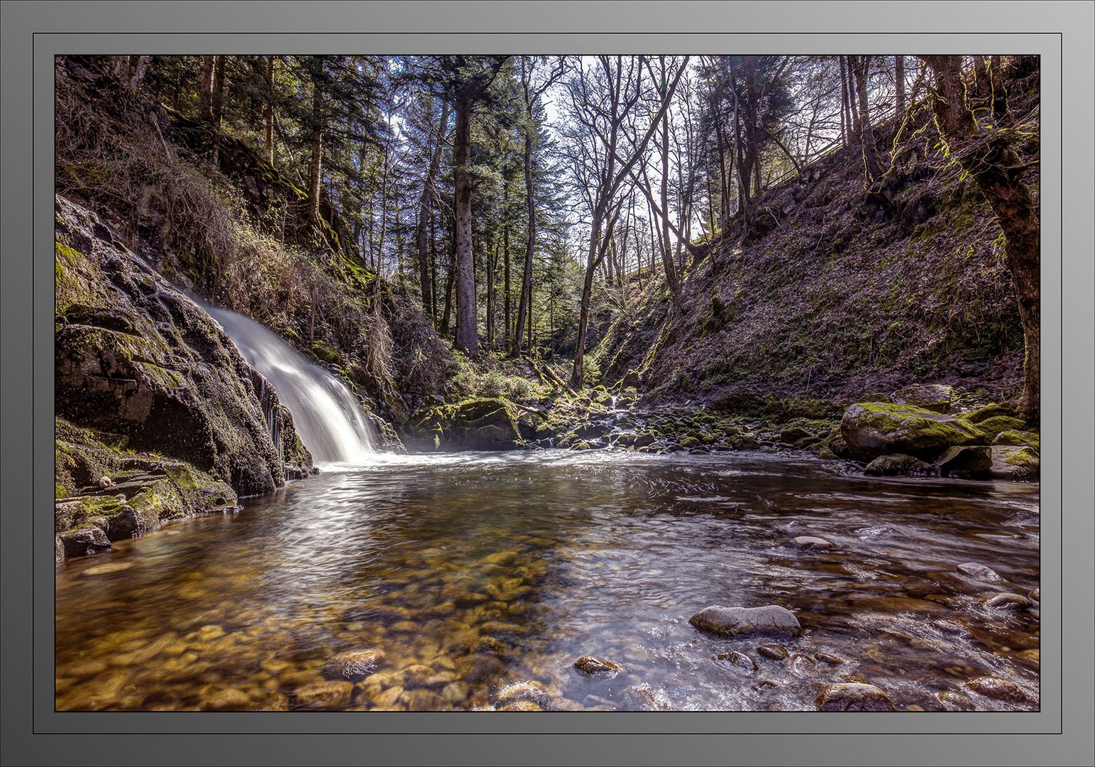 cascade dans les Vosges (88)