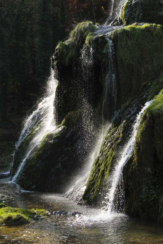 cascade des tuffs 01