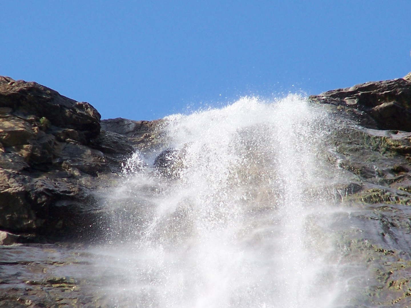 Cascade du voile de la mariée près de Chateauroux-les-Alpes (05).