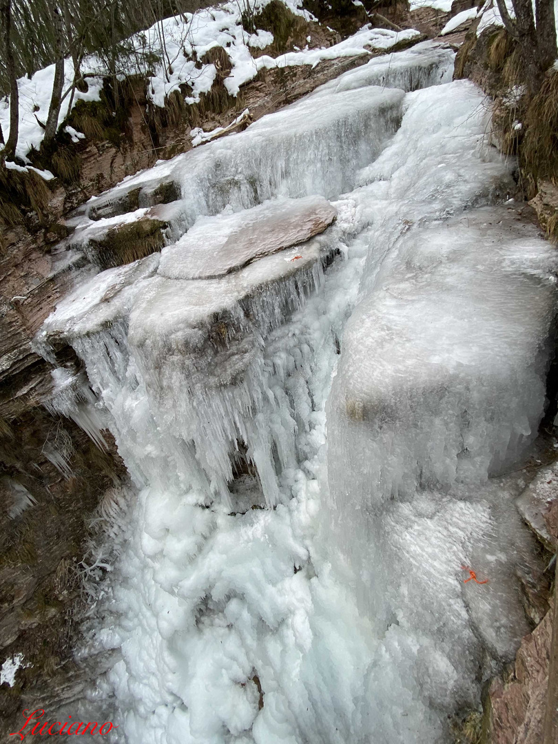 cascata di ghiaccio