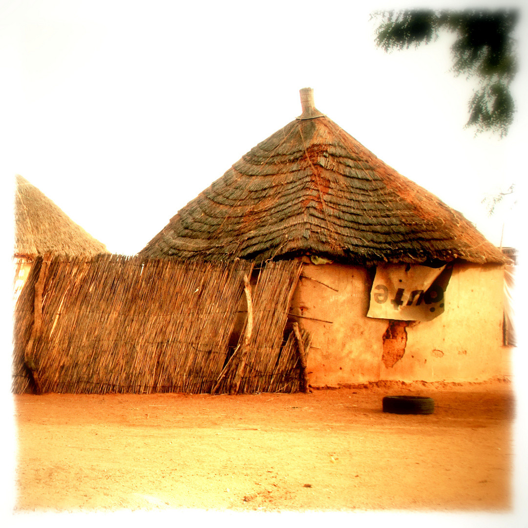 Case africaine photo et image | africa, western africa, senegal Images ...
