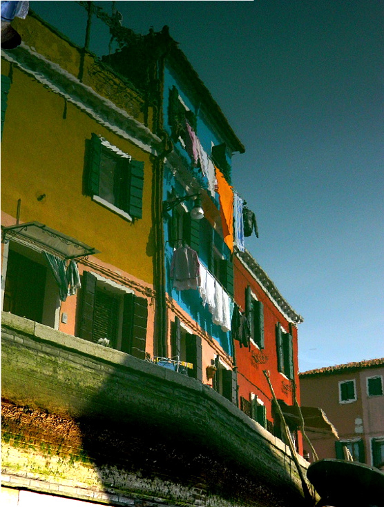 Case ... in canale, a Burano