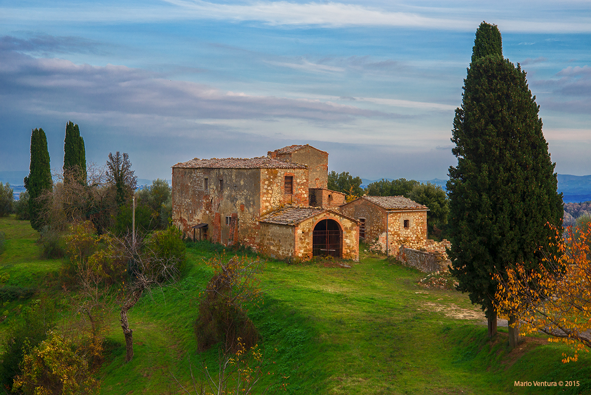 Case nella campagna di Montepulciano