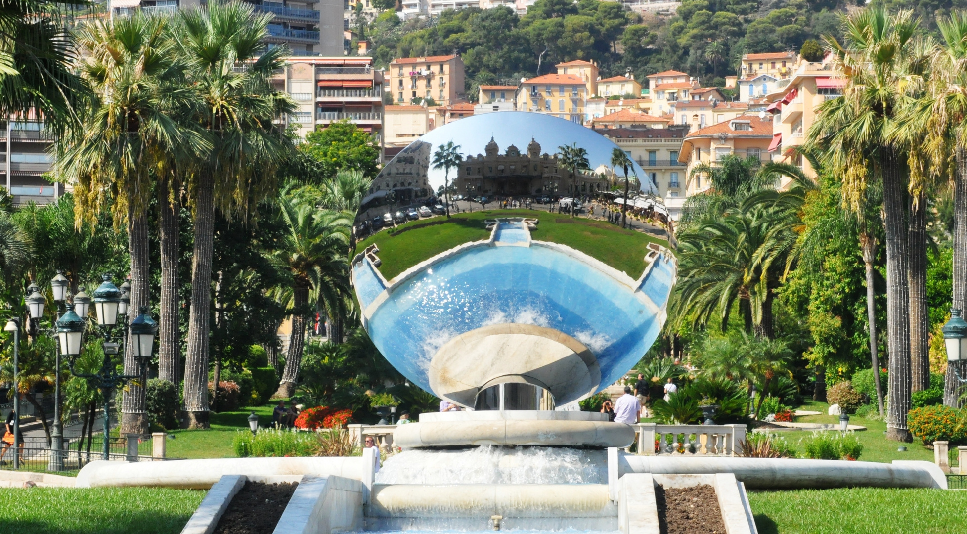 Casino Monaco im Parabolspiegel_______ Monte Carlo