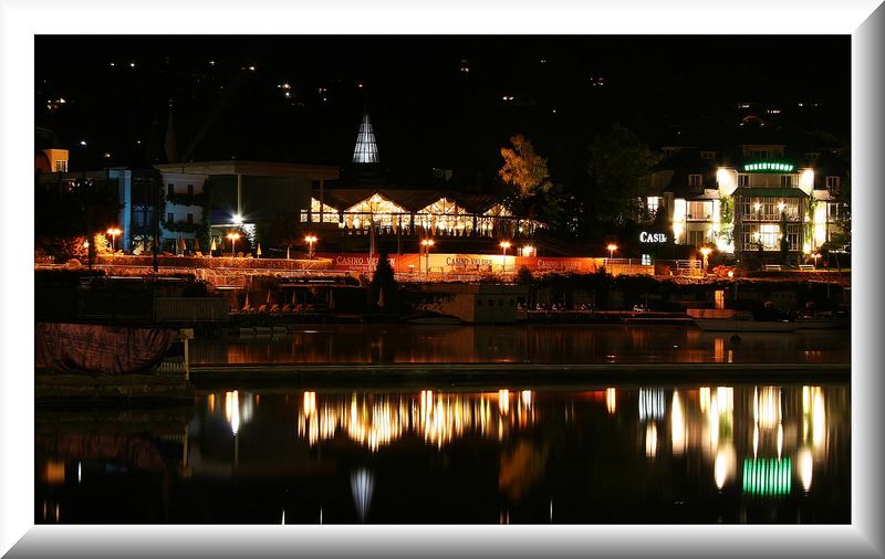 Casino-Velden by night