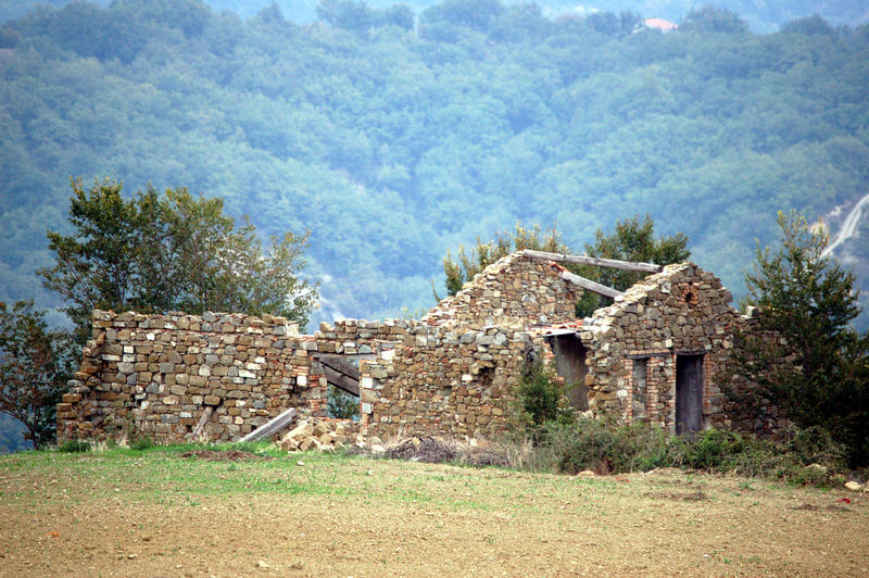 casolare abbandonato