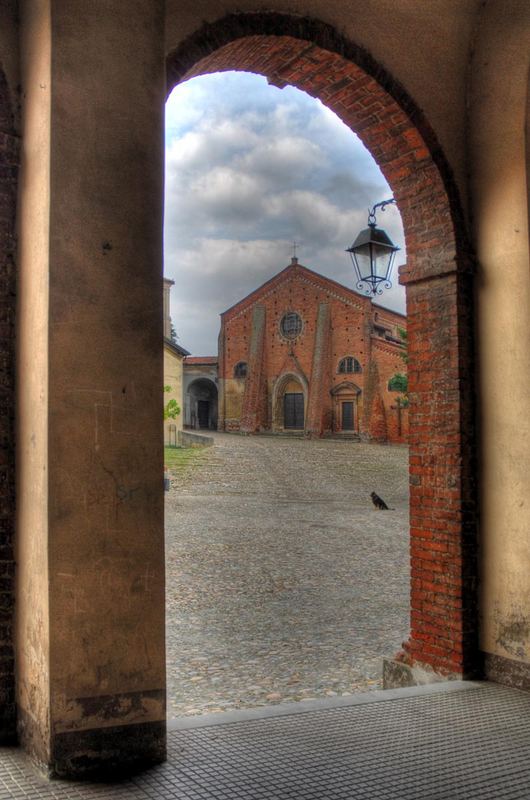 Cassine: altra vista della chiesa di San Francesco