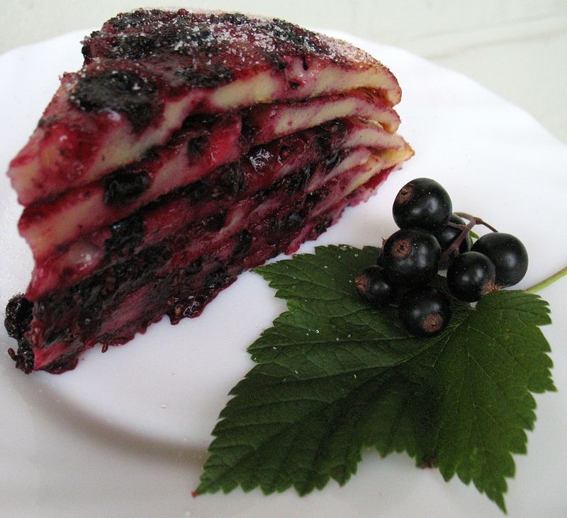 Cassis-Torte