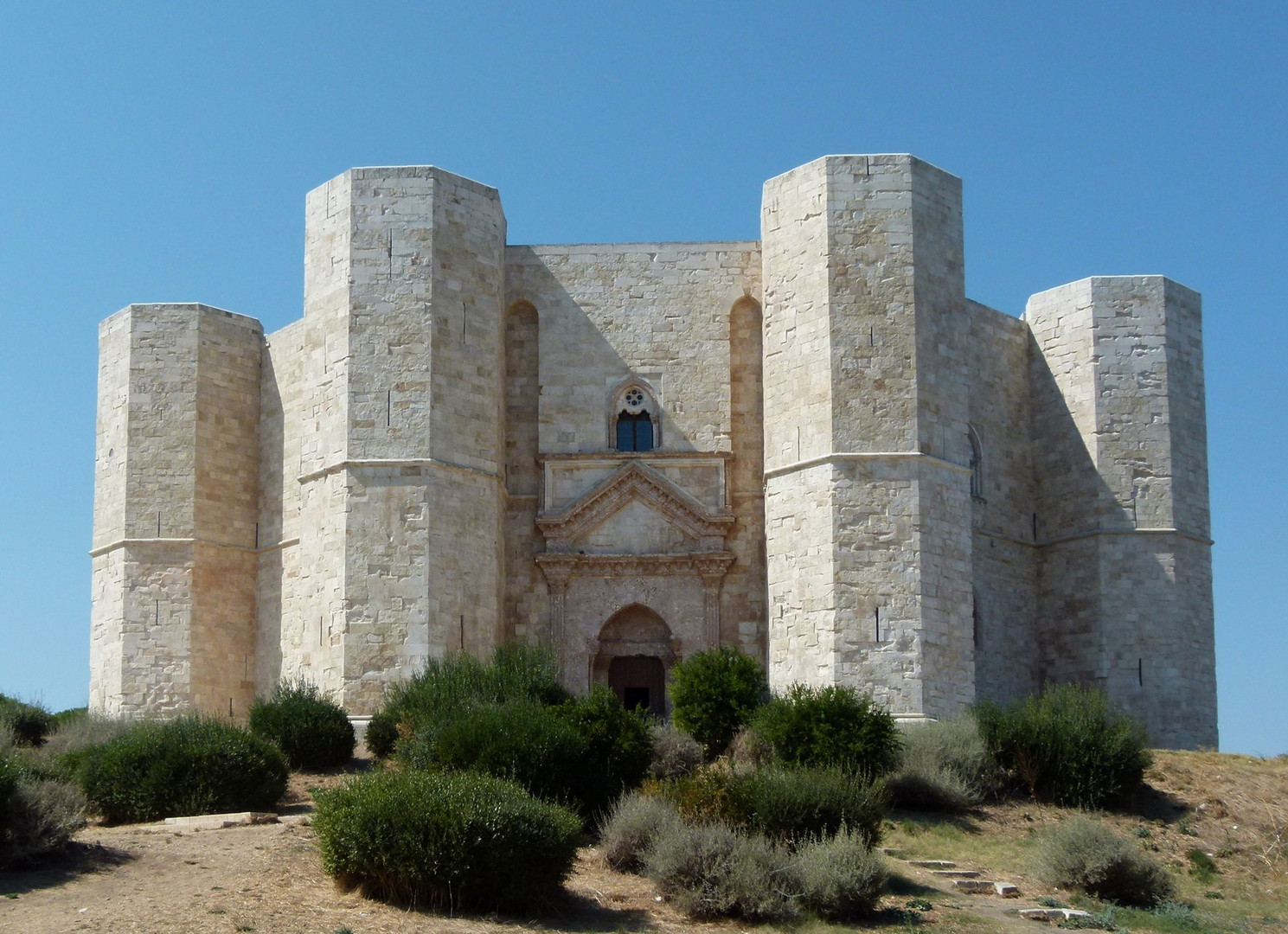 Castel del Monte 2