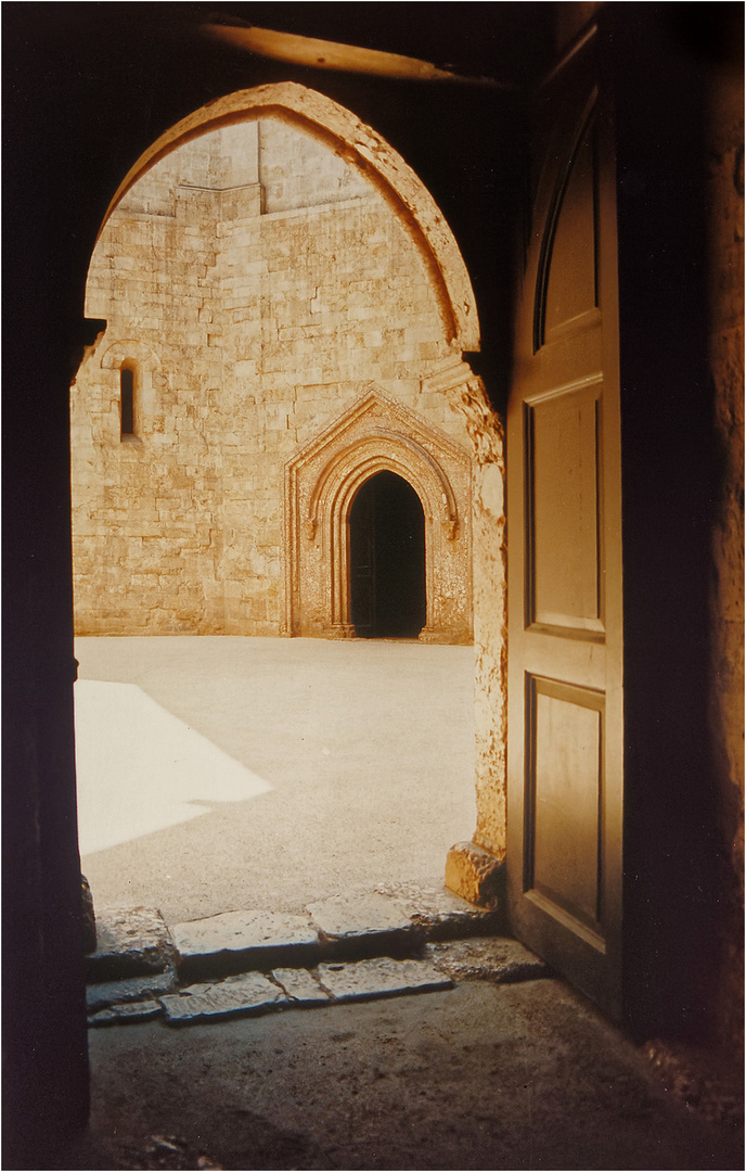 Castel del Monte  Apulien