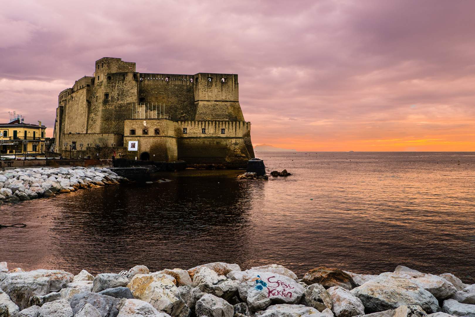 Castel dell'ovo