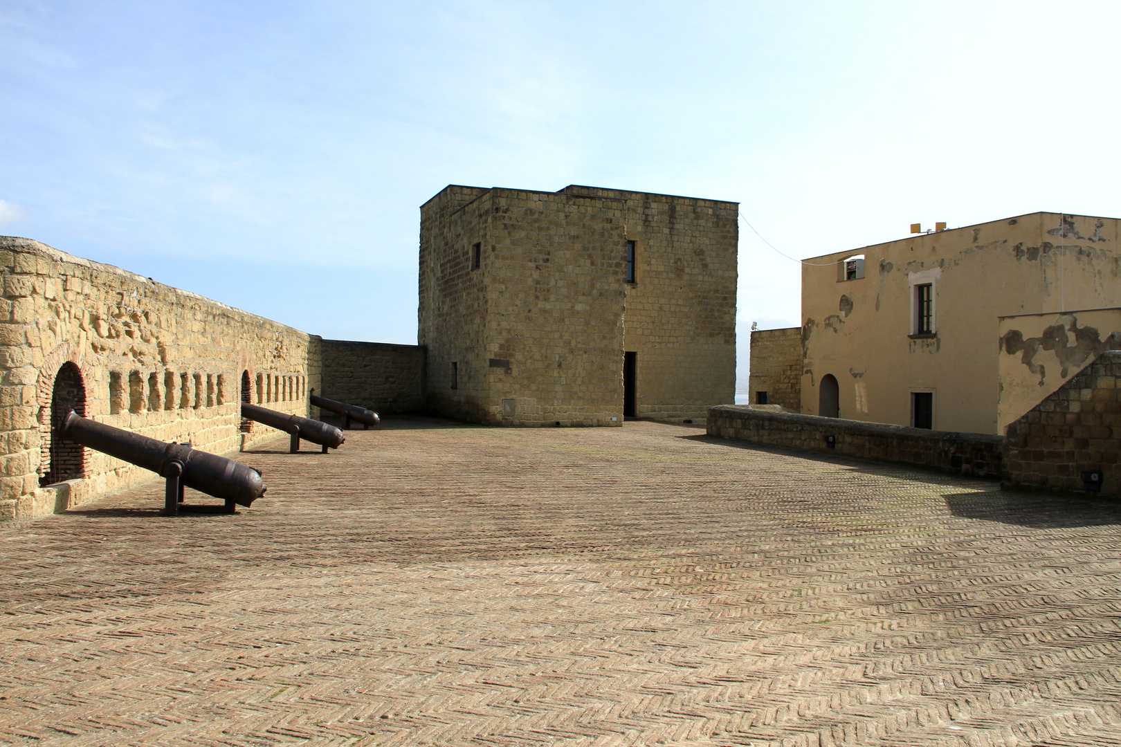 Castel dell'Ovo-Napoli