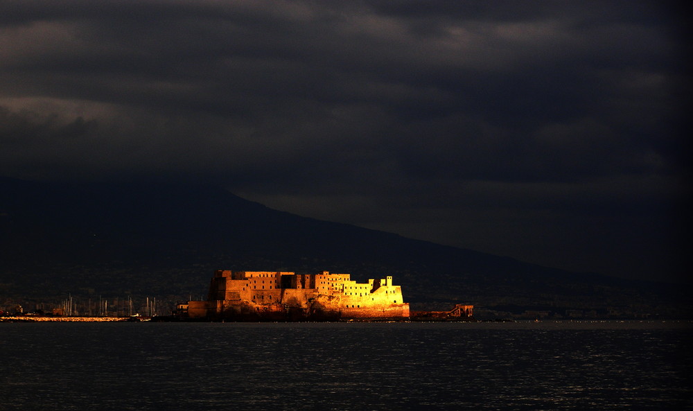 CASTEL DELL'OVO NAPOLI