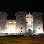 Castel Nuovo ( oppure Maschio Angioino)