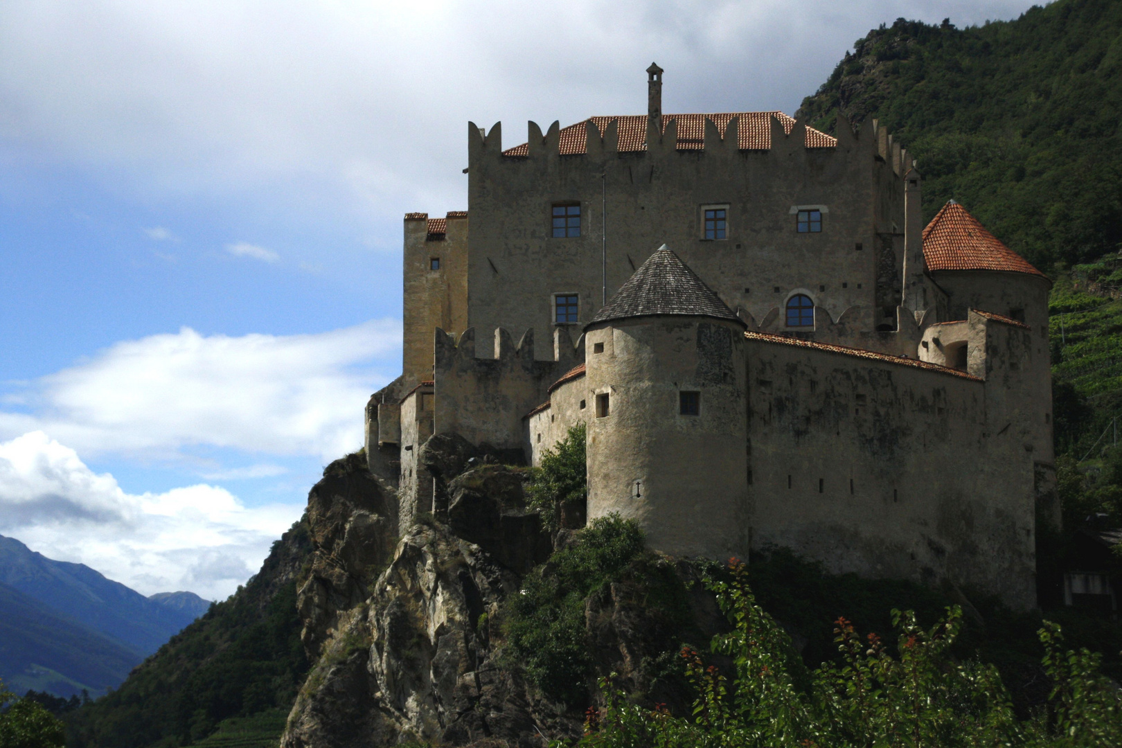 - Castelbello -